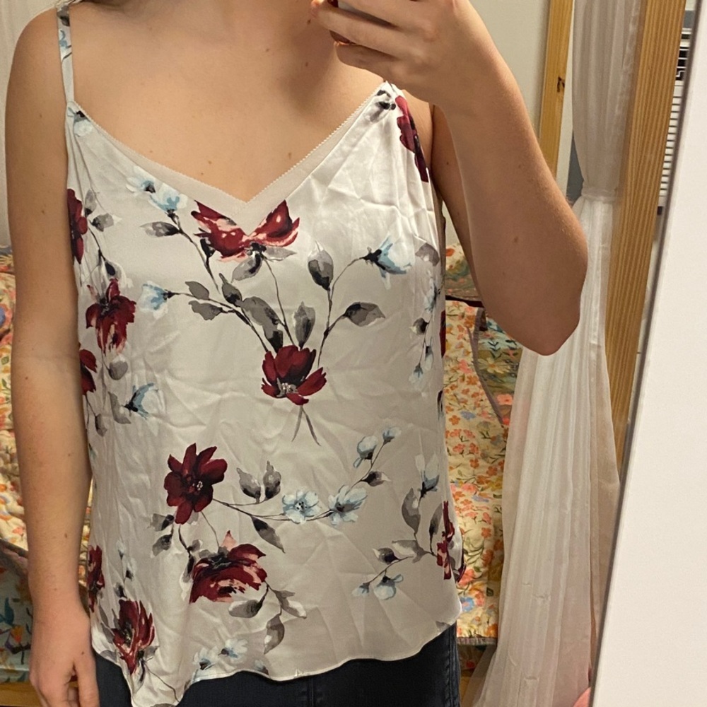 Floral V-Neck Camisole White House Black Market Medium Top white detail girly